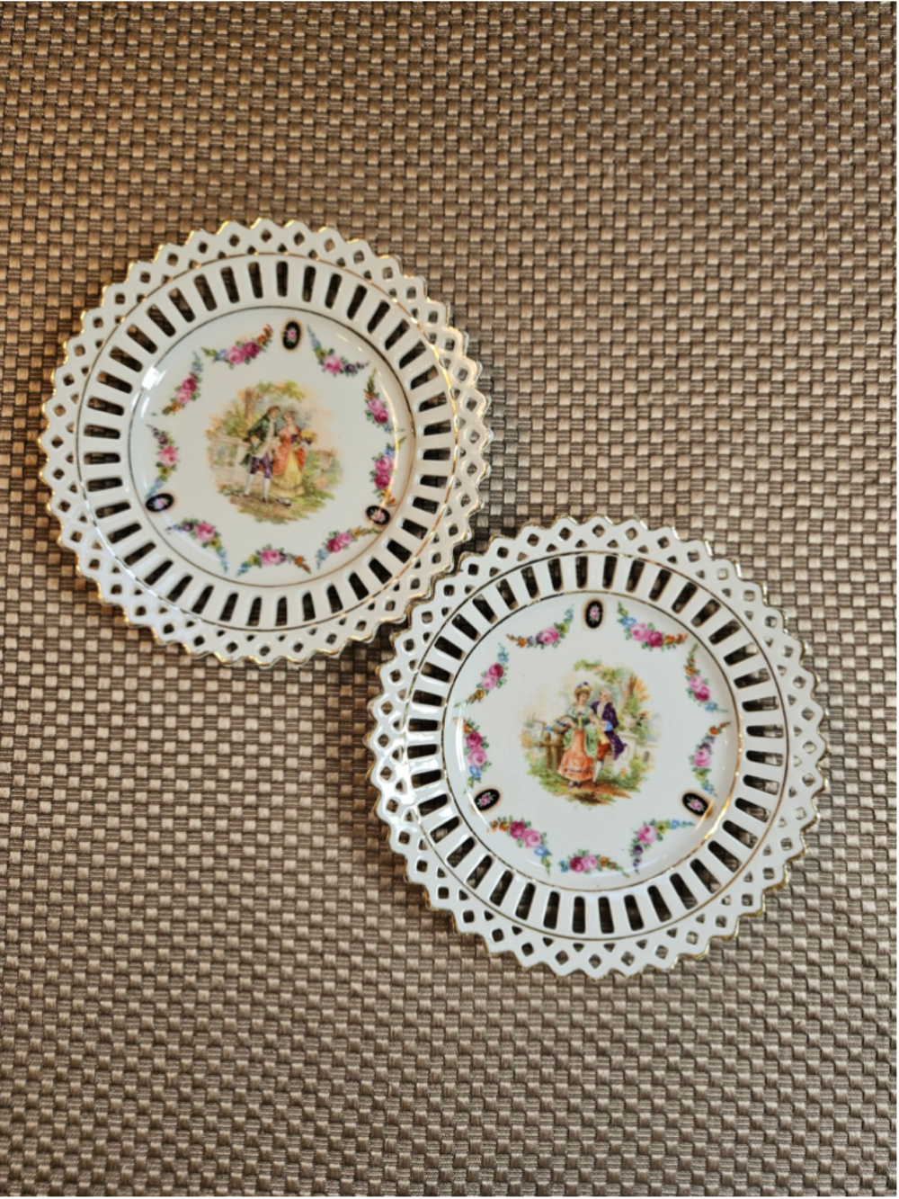 Vintage Germany Plates 1930s 1940s gilted lattice trim historical 5 ½" Set of 2